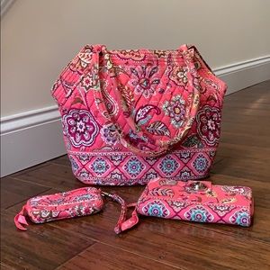 Vera Bradley Bag, Wristlet and Wallet Bundle